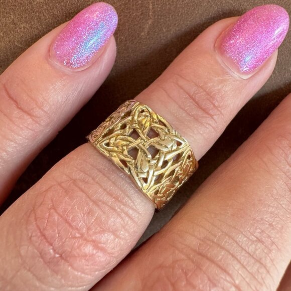 Vintage Celtic Knot Ring, Heavy Solid 14k Gold Irish Wedding Band - Picture 1 of 6